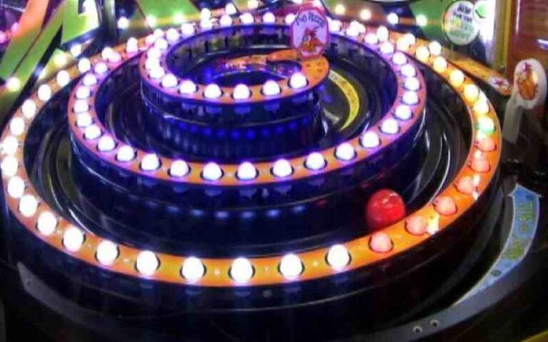 CRAZY CHICKEN PINBAL